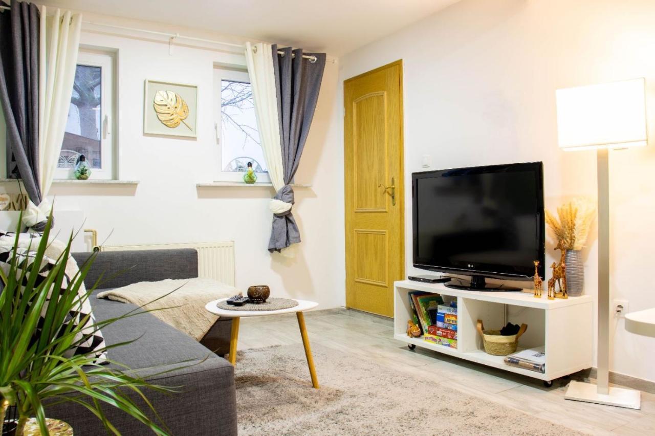 Kleine Gemuetliche Einliegerwohnung Mit Garten Und Pool Nordstemmen Екстер'єр фото